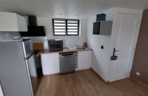Spay Bed & Breakfast | Chalet - Proche circuit - Au Calme