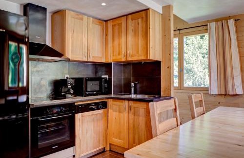 Le Praz Apartment | Chalet rénové, 3 chambres, à 5 min des remontées, poêle à bois, parking, animaux acceptés - FR-1-514-25