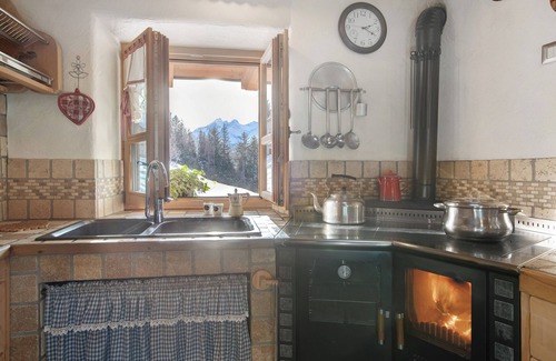 Valdisotto Ski Chalet | Chalet "Ralon" with Mountain View & Garden