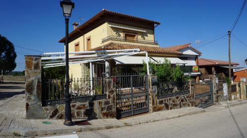 Navas del Rey House | chalet relax luxury