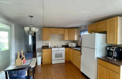 Sainte-Anne-de-Kent House | Chalet Relaxation - Cottage with Beach View in Bouctouche Sud
