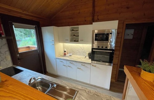 Biron Ski Chalet | Chalet Rose Hill Cottage