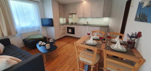 Graechen Apartment | Chalet Schneevogul