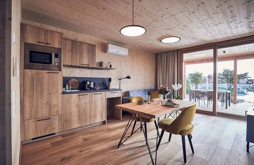 Schiltern Apartment | Chalet Studio (40 sqm) - modern, ecological, down to earth