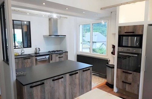 Cauterets Ski Chalet | Chalet "Sublime Chalet 14 Pers Spa Extrieur" with Mountain View