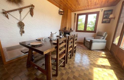 La Toussuire Ski Chalet | Chalet typique 3 chambres, près des pistes et ensoleillé, avec Wifi et parking - FR-1-416-222