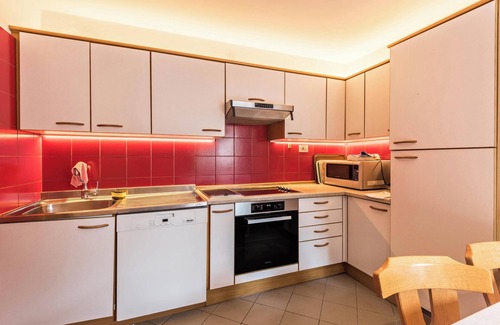 Ortisei Ski Chalet | Chalet 'Villa Rondula' with Mountain View, Shared Pool and Wi-Fi