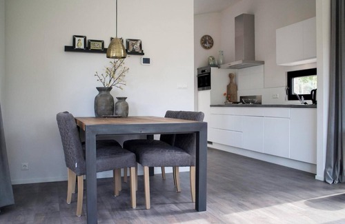 Otterlo House | Chalet with 2 bedrooms and 1 bathroom