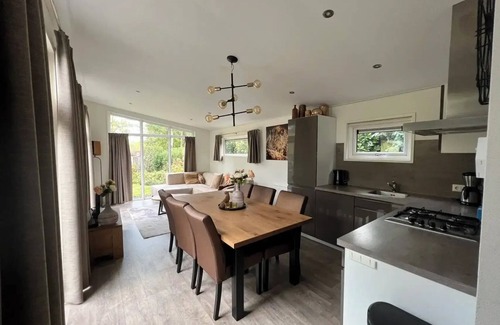 Municipality of Hellevoetsluis House | Chalet with 3 bedrooms and a terrace