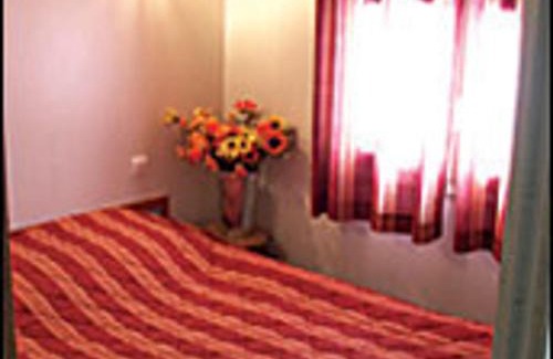 Echassieres House | Chalets confortables avec piscine et salle de sport, au cœur de la nature, animaux acceptés - FR-1-489-288