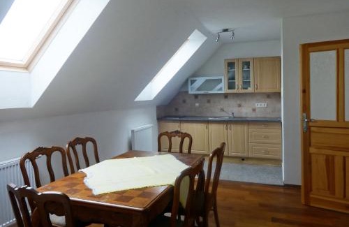 Vicemil House | CHALUPA VíCEMIL