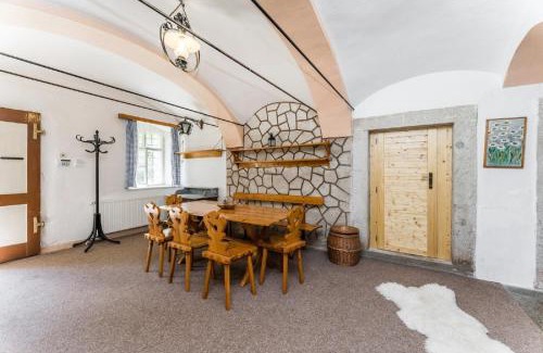 Vysoka Srbska House | Chalupa V kopci