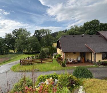 Vacov Apartment | Chalupa za řekou