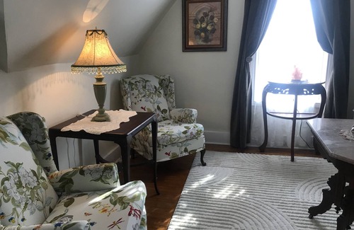 North Sydney Bed & Breakfast | Chambers Guest House B&B