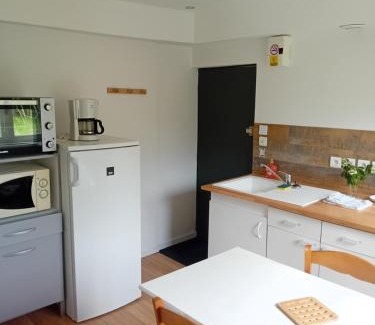 Languidic House | Chambre équipée