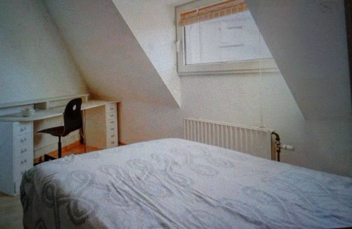 Koenigshoffen Est Bed & Breakfast | Chambre Avec Espace de Travail à 10' de la Gare
