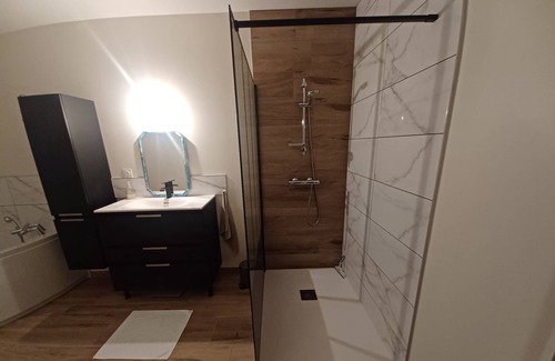 Les Aspres Bed & Breakfast | Chambre Chez L'habitant LES Aspres