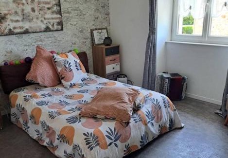 Cayrols House | Chambre chez l'habitant "lou Castanier"