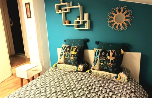 Lormont Bed & Breakfast | Chambre Cosy Dans une Échoppe ZEN à 3 mn du Tram et Parking Gratuit Dans la rue