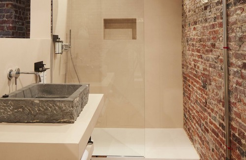 Stationsbuurt Noord Bed & Breakfast | Chambre d'Amis by Alix
