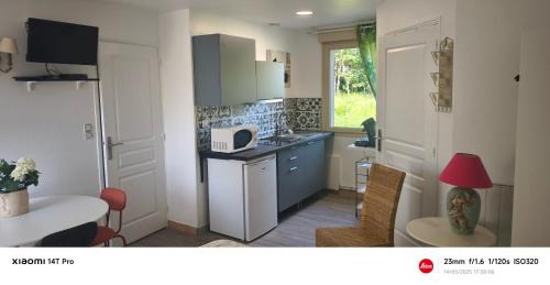 Sainte-Genevieve Apartment | Chambre d'hôte 2 Joséphine - rez de chaussé