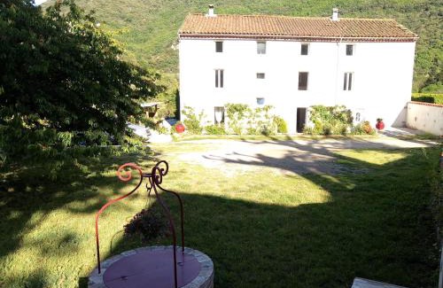Riols Bed & Breakfast | Chambre d'hôte Le Clos d'Audio à Riols