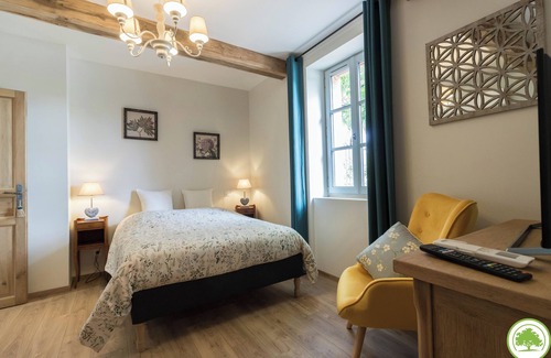 Sajas Bed & Breakfast | Chambre D'hôtes Belle Vue - Piscine - Vue Panoramique - Cuisine et Salon Privés