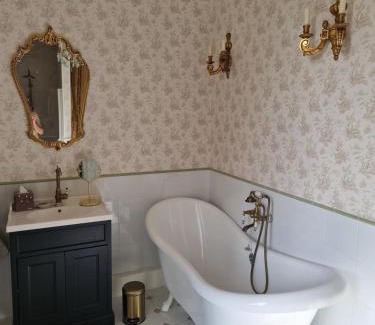 Boiscommun House | Chambre d'Hôtes de Charme
