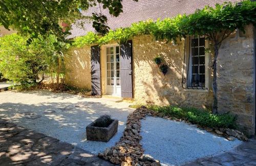 Sainte-Alvere Bed & Breakfast | Chambre d'hôtes l'Heure Bleue