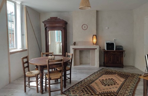 Moissac Bed & Breakfast | Chambre des Bois - Ground floor - shared bathroom - 5 minutes from the center