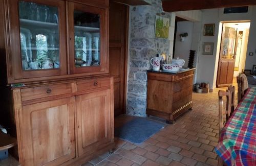Soulaines-sur-Aubance Bed & Breakfast | Chambre double dans longère