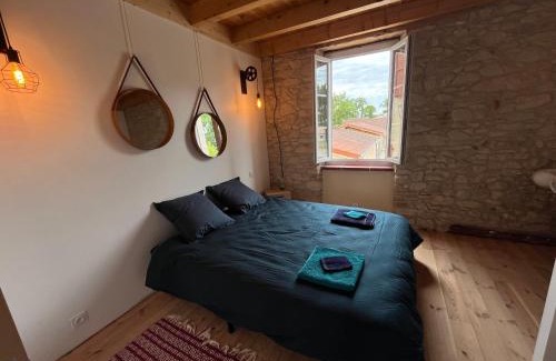 Fenols House | Chambre du vieux bourg