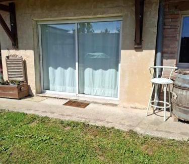 Lesparre-Medoc House | Chambre