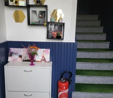 Montceau-les-Mines House | Chambre