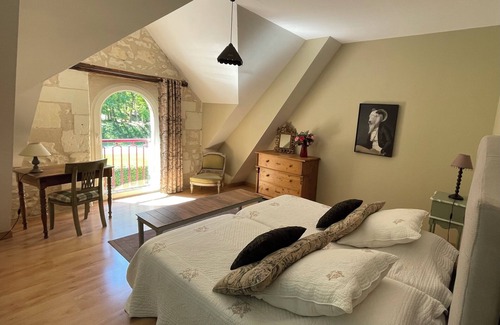 Saint-Jean-Saint-Germain Bed & Breakfast | Chambre d'hôte Domaine de la Maison Neuve