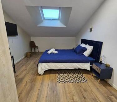 Sainte-Genevieve-des-Bois Apartment | Chambre Attrape rêves