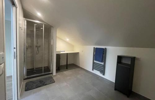 Sainte-Genevieve-des-Bois Apartment | Chambre Attrape rêves