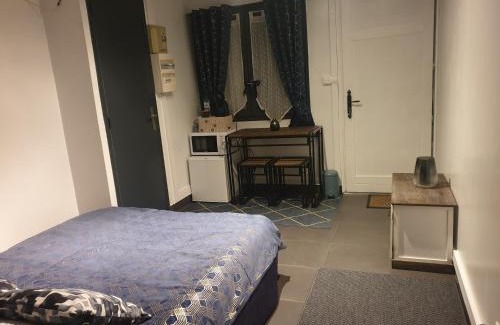Adamville House | Chambre indépendante au calme à Saint-Maur-des-Fossés