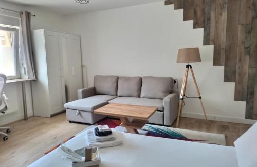 Woippy Bed & Breakfast | Chambre privée 23m - Canapé lit - WIFI - Appart 120m