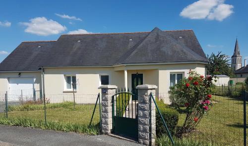 Vernantes House | Chambre privée des 2 Clochers