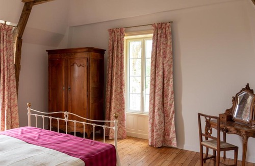 Saint-Etienne-du-Bois Bed & Breakfast | Chambres d'hôtes Château de Saint Etienne du Bois