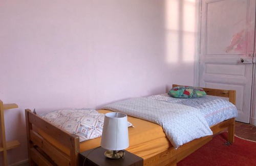 Chanzeaux Bed & Breakfast | Chambres d'Hôtes - Ancienne Ecole St Joseph
