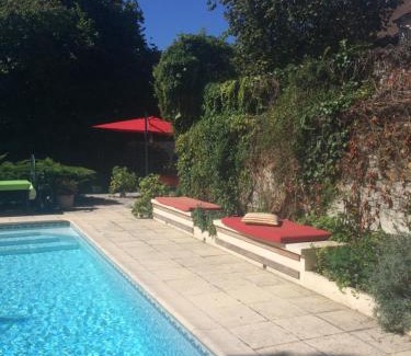 Chaumes-en-Brie Bed & Breakfast | CHAMBRES D HÔTES Chez Françoise et Michel PISCINE 4 chambres 8 lits