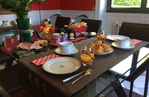 Marnoz Bed & Breakfast | Chambres d’hôtes Les Mouillères