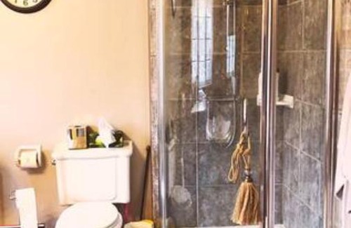 Sainte-Marguerite-du-Lac-Masson Bed & Breakfast | Chambres d'hôtes sur parc équestre-piscine et spa