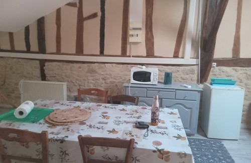 Noaillac Cottage | Chambres Dans Maison de Campagne