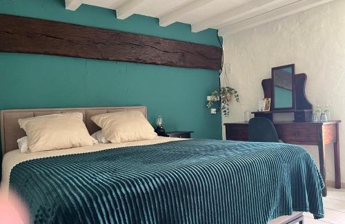 Bouges-le-Chateau Bed & Breakfast | Chambres et table d'hôtes A L'Epoque