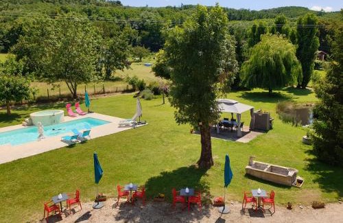 Marcollin Bed & Breakfast | Chambres et Table d'hôtes "La Pastorale Gourmande" FR - NE - EN - DE - IT