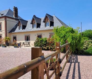 Reux House | Chambres "Le Tirel "