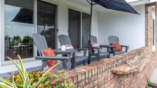 Malletts Bay House | Champ's Landing home